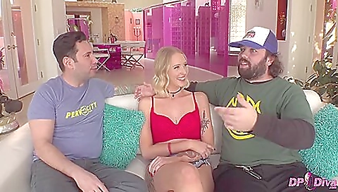 Big booty anal blowjob gangbang with a babe and a cock