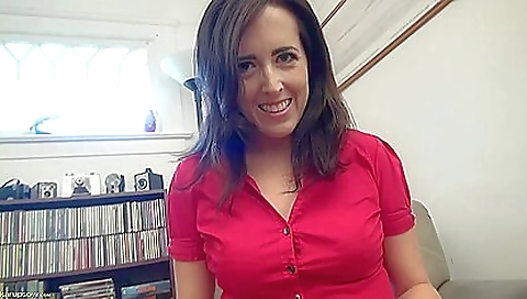 Sexy brunette naked in a solo video with a sexy dildo