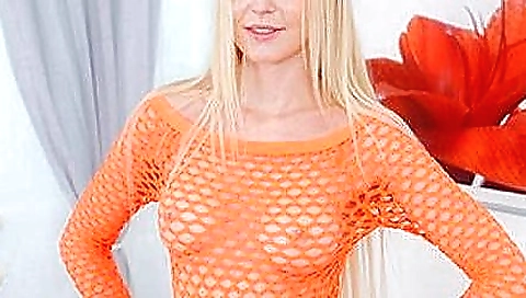 Stunning blonde seduces in vr porn and in all the sexy positions