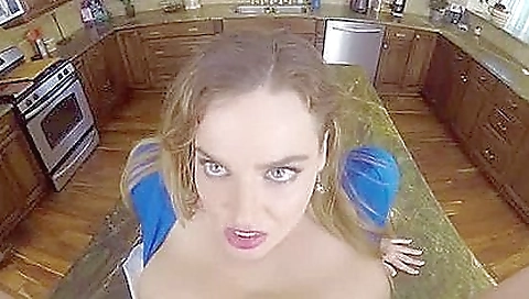 Hot milf in hardcore vr porn video with a big boobie