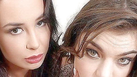 Brunette and brunette in vr porn video with big boobs