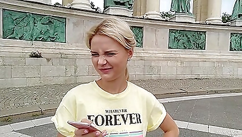 A blonde lolly small gets her ass fucked in the outdoor