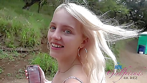 Stunning blonde gets fucked outdoors in an outdoor ride