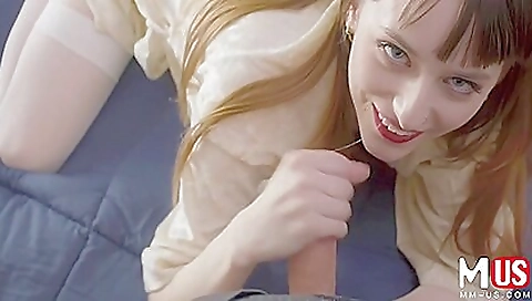 Amateur brunette with a tight body gets fucked in lingerie