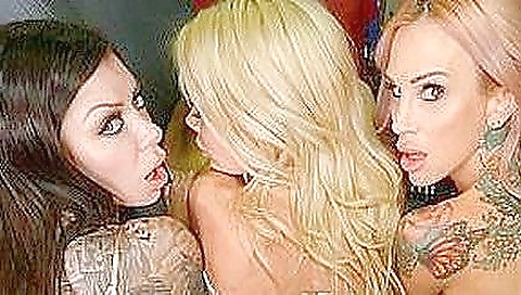 Gorgeous group of horny chicks on a car for a hot sex